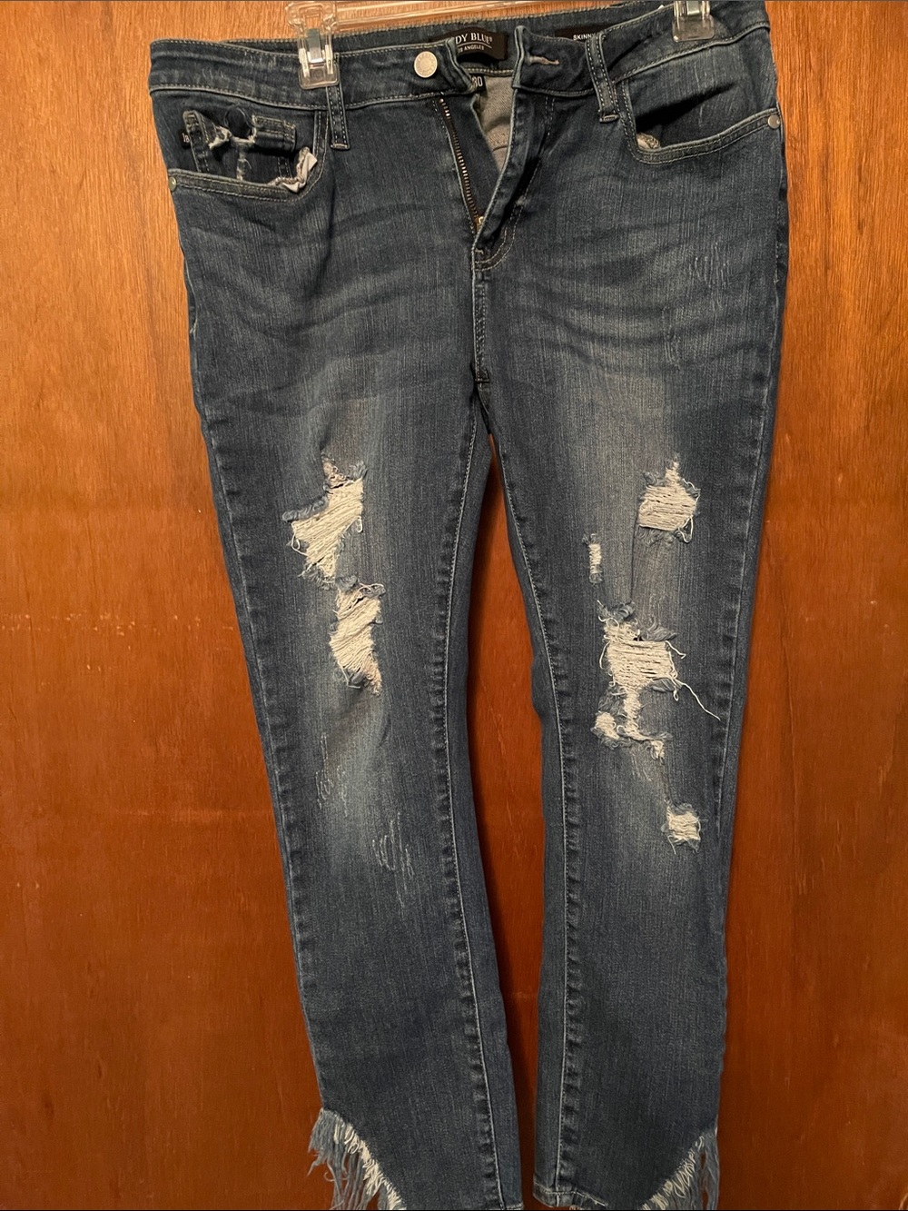 Judy Blue Distressed Skinny Jeans in Dark Blue